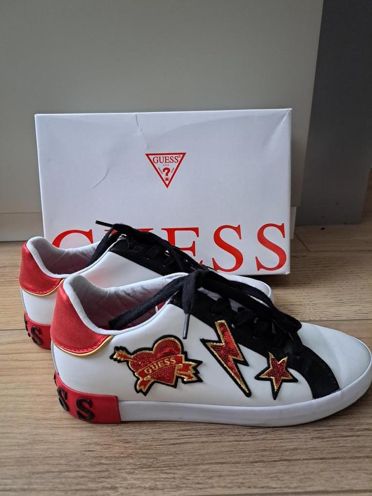 GUESS sneakers, Kleding | Dames, Schoenen, Nieuw, Sneakers of Gympen, Wit, Ophalen of Verzenden