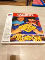 Valkuil MB Spellen - Leuk en spannend!, Hobby en Vrije tijd, Gezelschapsspellen | Bordspellen, Ophalen of Verzenden, Vijf spelers of meer