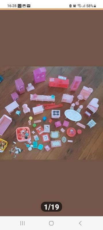 Groot pakket, sanrio hello kitty, meubels en accessoires.  beschikbaar voor biedingen