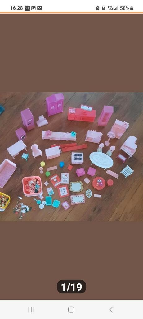 Groot pakket, sanrio hello kitty, meubels en accessoires., Kinderen en Baby's, Speelgoed | Poppenhuizen, Zo goed als nieuw, Toebehoren