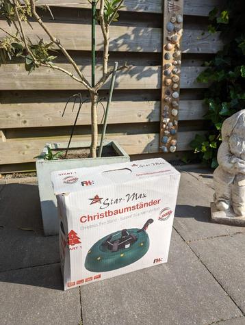 kerstboom standaard beschikbaar voor biedingen
