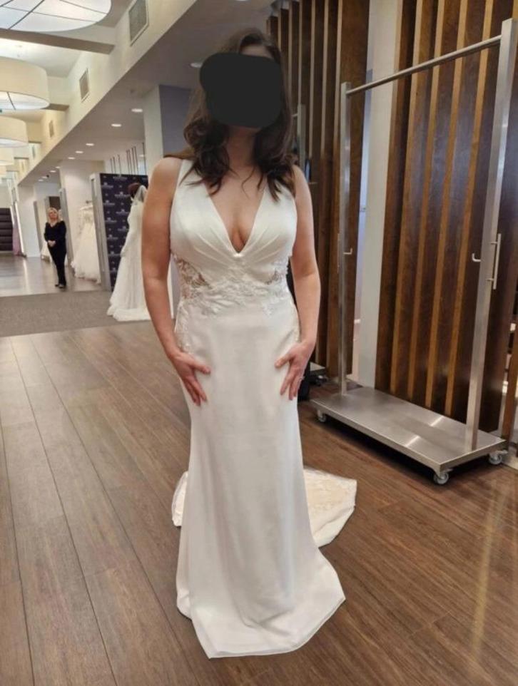 Trouwjurk nooit gedragen van Weddings, Kleding | Dames, Trouwkleding en Trouwaccessoires, Nieuw, Trouwjurk, Wit, Ophalen of Verzenden