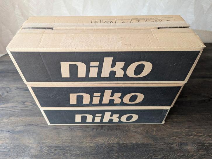 NIEUW Niko Hydro tuinpaal dubbele WCD met grondplaat, Doe-het-zelf en Verbouw, Elektra en Kabels, Nieuw, Stopcontact, Ophalen of Verzenden