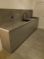 IKEA KEUKEN MONTAGE KAST MONTAGE, Huis en Inrichting, Ophalen of Verzenden, Zo goed als nieuw