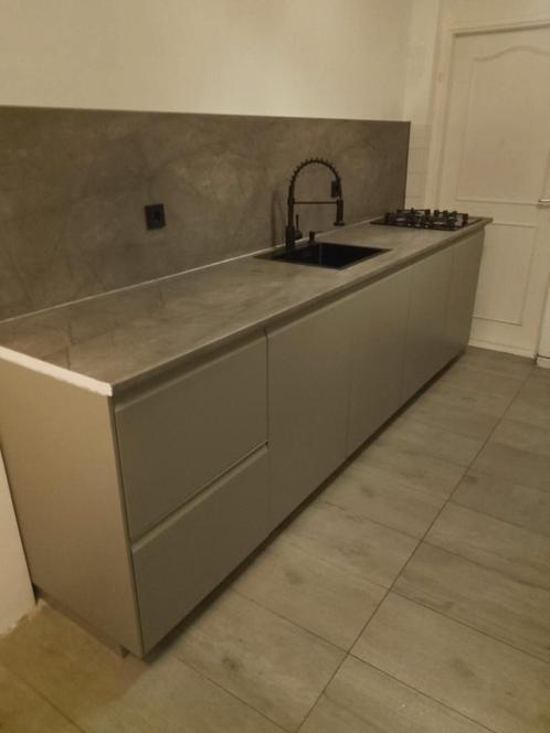 IKEA KEUKEN MONTAGE KAST MONTAGE, Huis en Inrichting, Keuken | Bestek, Zo goed als nieuw, Ophalen of Verzenden