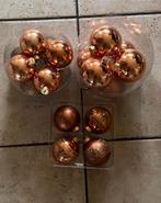 Te koop kerstballen parelmoer en bruin., Diversen, Kerst, Gebruikt, Ophalen