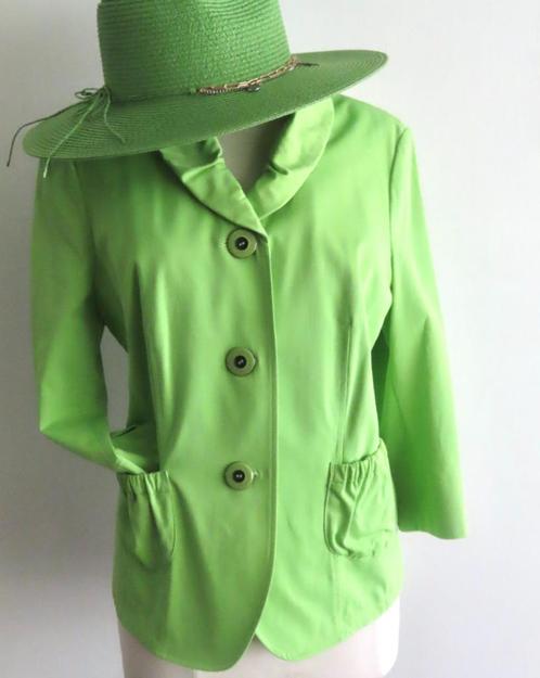 Uniek jasje in Zomers groen met leuke details mt 44, Kleding | Dames, Jasjes, Kostuums en Pakken, Zo goed als nieuw, Jasje, Maat 42/44 (L)