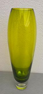 Vintage Groene glazen vaas, 50 tot 75 cm, Ophalen of Verzenden, Groen, Glas