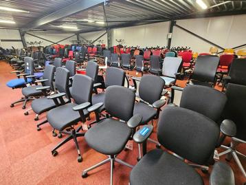 Ruime keuze bureaustoelen / kantoorstoelen / bureaustoelen beschikbaar voor biedingen