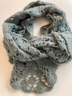 Ajour gehaakte SJAAL / Stola / omslagdoek, Kleding | Dames, Ophalen of Verzenden, Gedragen, Maat 42/44 (L), Sjaal