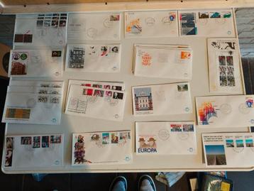 Nederlandse eerste dag van uitgifte postzegels 1900-2000 beschikbaar voor biedingen