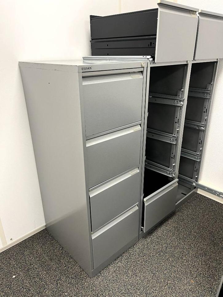 Stalen archiefkasten Bisley, Huis en Inrichting, Kasten | Roldeurkasten en Archiefkasten, Gebruikt, 100 tot 150 cm, Minder dan 50 cm