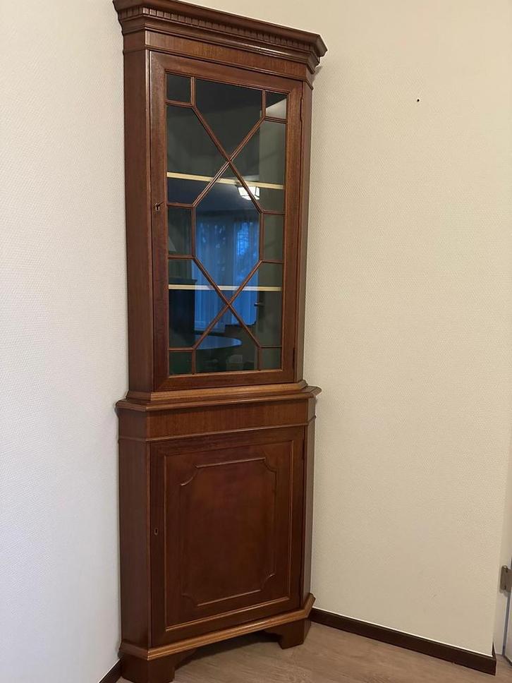 Klassieke hoekkast - Laren, Antiek en Kunst, Antiek | Meubels | Kasten, Ophalen