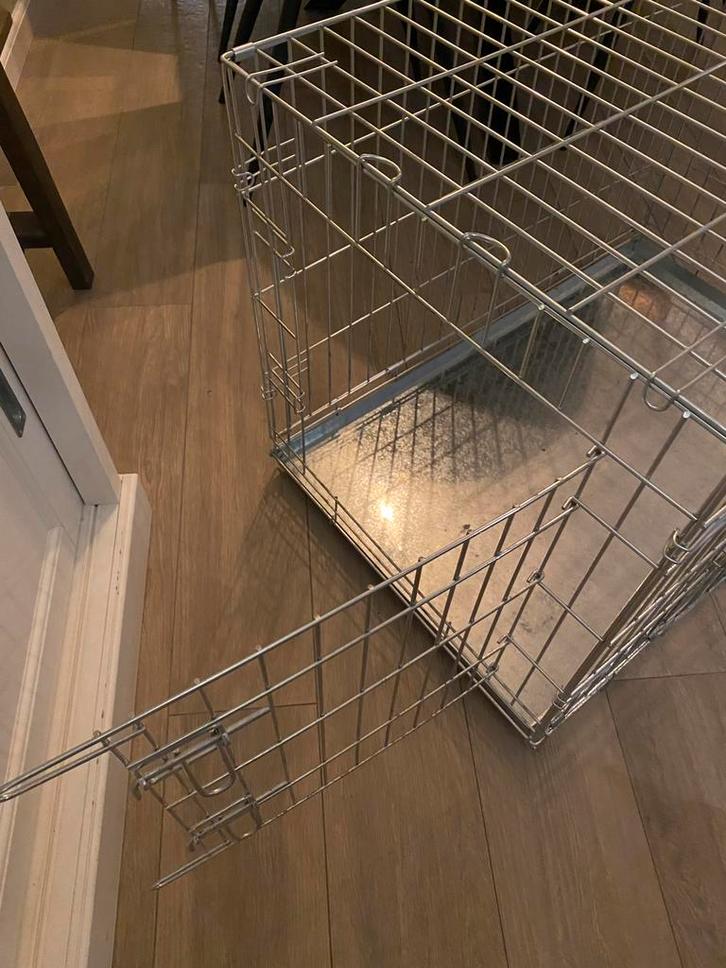 Bench te koop, Dieren en Toebehoren, Hondenbenches, Zo goed als nieuw, Ophalen