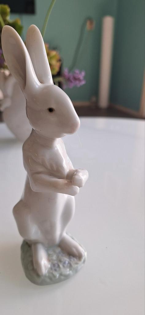 Lladro Porseleinen Konijn Beeldje, Antiek en Kunst, Antiek | Porselein, Ophalen of Verzenden