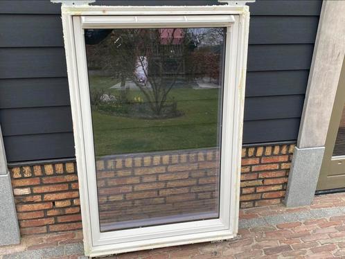 VELUX 94x140 GGL PK08 wit dakraam kantelraam zolderraam, Huis en Inrichting, Stoffering | Gordijnen en Lamellen, Minder dan 100 cm