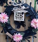 Zwarte krans met metalen bladeren deco en bloemen, Ophalen, Zo goed als nieuw