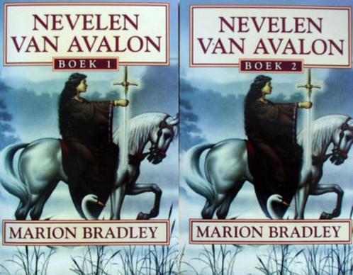 Marion Bradley - Nevelen van Avalon Boek 1 & 2, Boeken, Historische romans, Zo goed als nieuw, Ophalen of Verzenden