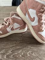 Nike Air Jordan - Maat 36 - Lichtroze/Wit, Kleding | Dames, Schoenen, Nike Air Jordan, Ophalen of Verzenden, Sneakers of Gympen