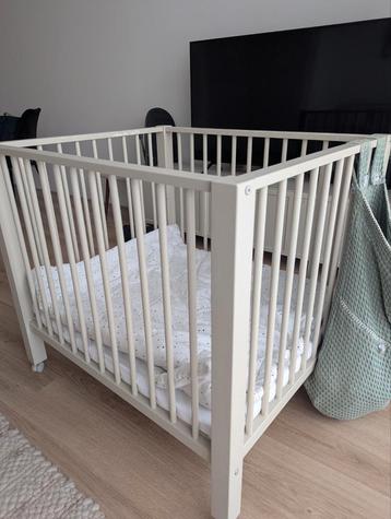 Bopita box baby beige + matras + hoes + 2 kleden beschikbaar voor biedingen