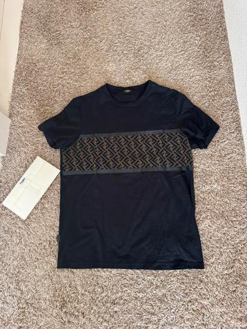 Fendi shirt maat XL beschikbaar voor biedingen