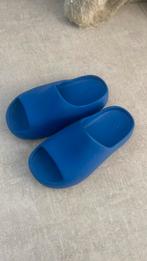 Yeezy slide kids, Adidas, Gebruikt, Jongen of Meisje, Overige typen