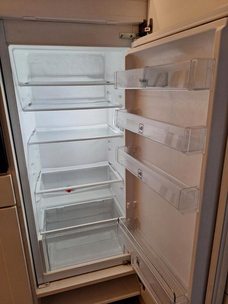 Whirlpool inbouw koelkast - Betrouwbaar en Ruim!, Witgoed en Apparatuur, Koelkasten en IJskasten, Gebruikt, Zonder vriesvak, 150 tot 200 liter