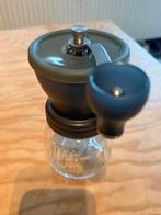 Hario Koffiemolen - Handmolen voor verse koffie, Ophalen of Verzenden, Zo goed als nieuw