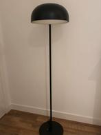IKEA Vloerlamp - Modern Zwart Design, Huis en Inrichting, Lampen | Vloerlampen, Ophalen, Zo goed als nieuw, Metaal, 150 tot 200 cm