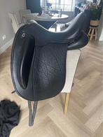 Prachtig nieuw Fryso dressuurzadel 17inch maat W, Dieren en Toebehoren, Paarden en Pony's | Zadels, Ophalen of Verzenden, Zo goed als nieuw