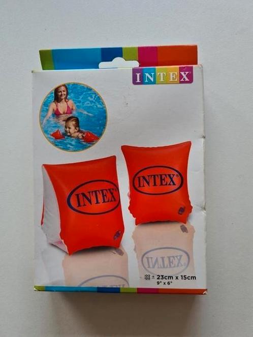 Intex Deluxe zwembandjes nieuw in verpakking, Kinderen en Baby's, Kinderkleding | Kinder-zwemkleding, Nieuw, Zwem-accessoire, One size