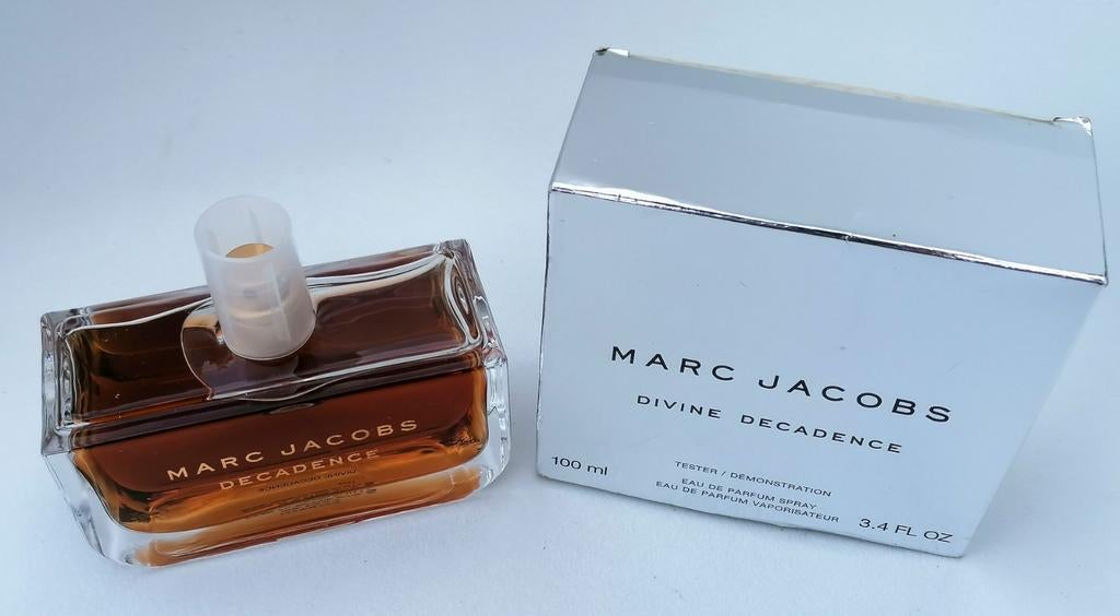 Marc Jacobs Divine Decadence Eau de Parfum 100ml Vintage, Sieraden, Tassen en Uiterlijk, Uiterlijk | Parfum, Ophalen of Verzenden