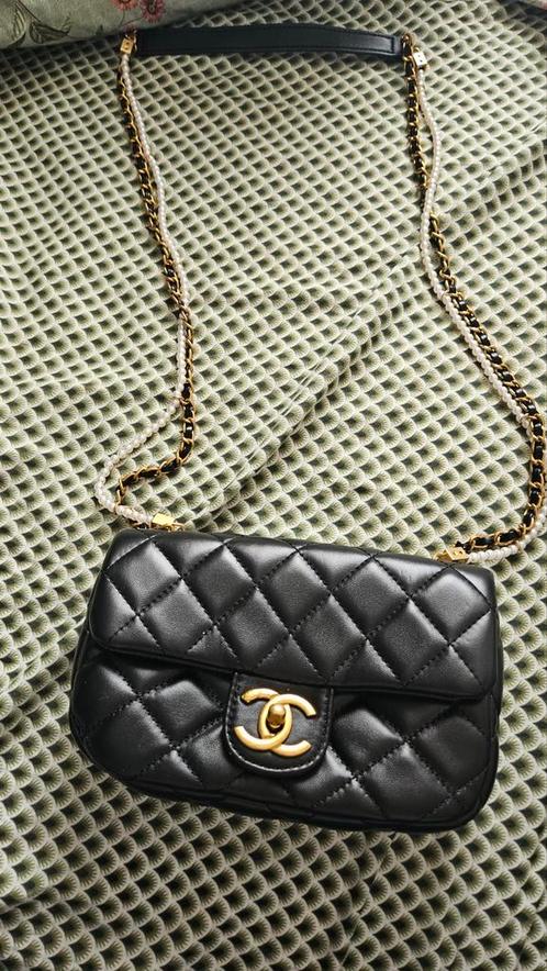 Chanel V.I.P Bag - Zwart, Sieraden, Tassen en Uiterlijk, Tassen | Damestassen, Zo goed als nieuw, Schoudertasje, Zwart, Ophalen of Verzenden