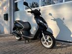 Nieuwstaat Peugeot Kisbee BLACK 45km 4T Brom Geel kenteken, Ophalen, Maximaal 45 km/u, 49 cc, Zo goed als nieuw