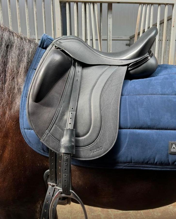 Fryso Comfort AE 17 inch zeer goede staat!, Dieren en Toebehoren, Paarden en Pony's | Zadels, Zo goed als nieuw, Dressuur, Ophalen of Verzenden