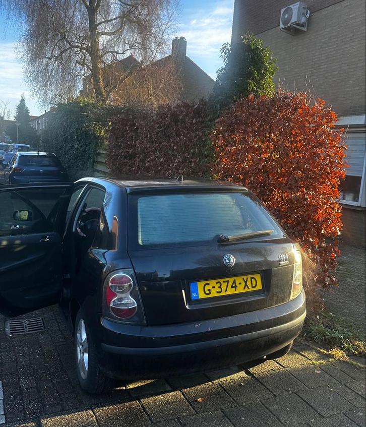 Skoda Fabia 1.4 55KW 2006 Zwart, Auto's, Skoda, Fabia, Benzine, D, Hatchback, Handgeschakeld, Geïmporteerd, Zwart, Voorwielaandrijving