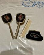 Petitie point kaptafelset kam en borstel,spiegel,en beursje, Ophalen of Verzenden