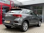 Volkswagen T-Roc 1.0 116PK TSI SPORT *!* NAVIGATIE/ 17 INCH/, Voorwielaandrijving, Stof, Gebruikt, Euro 6