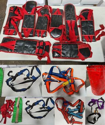Veel Klimgordels, Veiligheidsgordels, Bungeerun, Harnassen beschikbaar voor biedingen