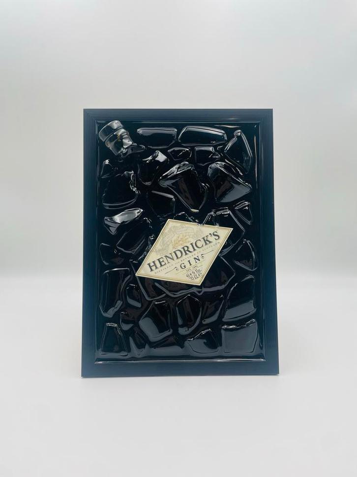 Hendrick's Gin Gebroken Fles Kunst, Antiek en Kunst, Kunst | Schilderijen | Abstract, Ophalen of Verzenden