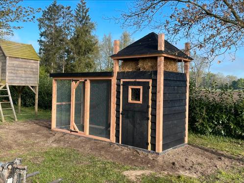 Nieuw kippenhok van douglas hout hooiberg met ren, Dieren en Toebehoren, Pluimvee, Overige soorten, Geslacht onbekend