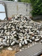 Betonklinkers klinkers ongeveer 40m2, nog wat opsluitbanden, Tuin en Terras, Verzenden, Klinkers, Zo goed als nieuw, 10 m² of meer
