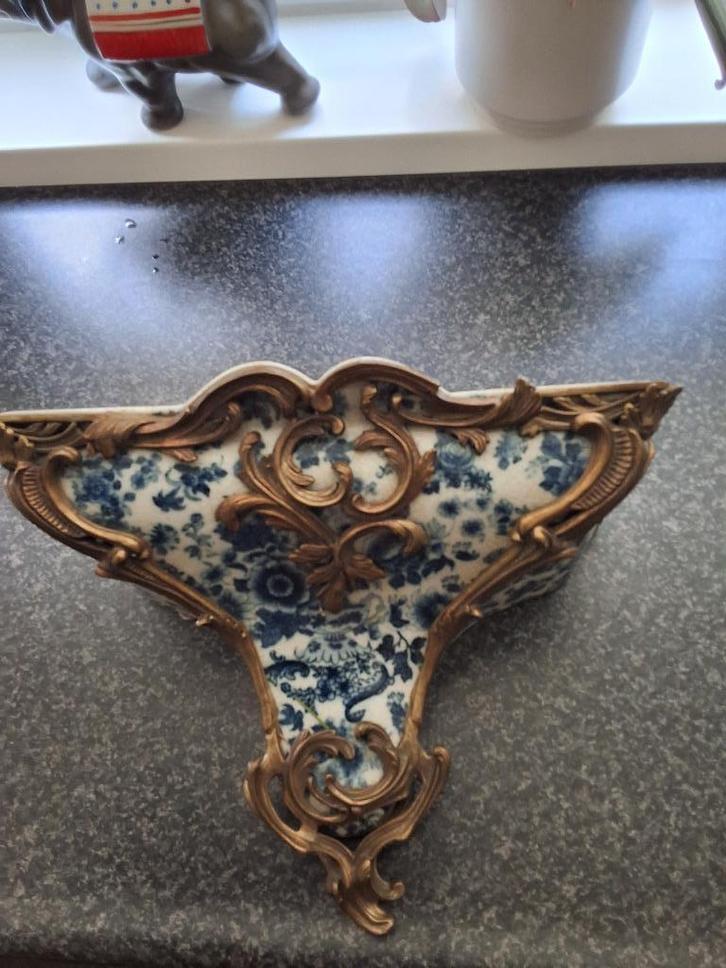 OUDE BEWERKTE  ZELDZAME PORSELEINEN CONSOLE  WANDETAGERE, Antiek en Kunst, Antiek | Woonaccessoires, Ophalen of Verzenden