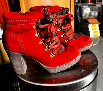 Marco Tozzi laarsjes 38 beschikbaar voor biedingen