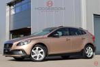 Volvo V40 Cross Country 1.6 T4 180 PK / Trekhaak / Cruise /, Voorwielaandrijving, Stof, Gebruikt, Zwart