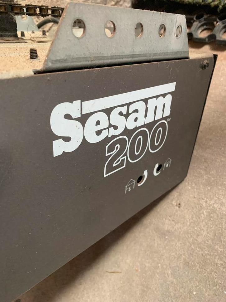 Elektrische garagedeuropener Sesam 200 systeem, Computers en Software, Interne voedingen, Gebruikt, Ophalen