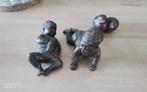 2 schattige beeldjes bronskleurig GEERT KLUNEN no.70, Ophalen of Verzenden, Gebruikt, Mens