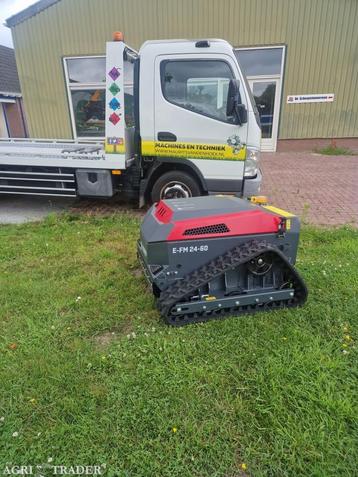 Bluebird Bush master E-FM 24-60 hellingmaaier beschikbaar voor biedingen