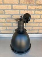 Industriële mat zwarte hanglamp met melkglas, Ophalen of Verzenden, Zo goed als nieuw, Minder dan 50 cm