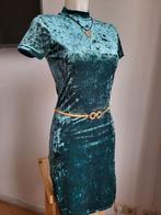 Vintage fluwelen jurk XS - feestelijk en prachtig!, Kleding | Dames, Ophalen of Verzenden, Zo goed als nieuw, Vintage, Knielengte